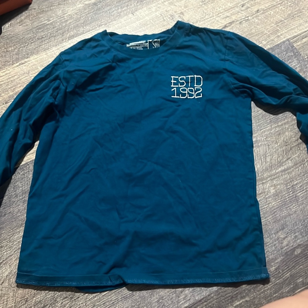 women’s medium dutch long sleeve